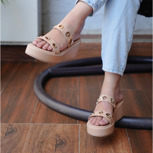 Laura Wedges
